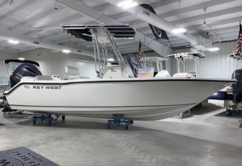 2022 Key West 203 FS White Boat